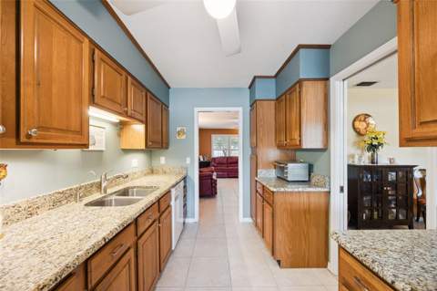 7923 Thurmond Court, Orlando FL - photo 8 of 67