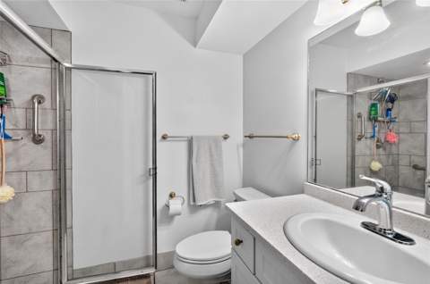 7283 Eleanor Circle, Sarasota FL - photo 17 of 46