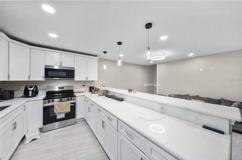 704 Cedar Street, Daytona Beach FL - photo 14 of 55