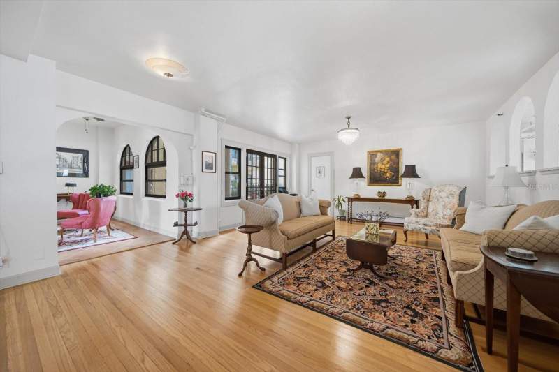 1 bedroom Condominium at 130 4TH AVENUE #305, FLORI DE LEON APTS CO-OP, ST PETERSBURG — photo 4