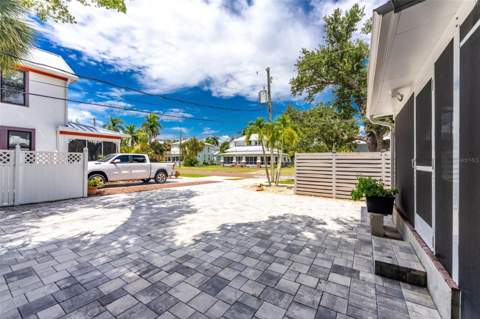 502 W Marion Avenue, Punta Gorda FL - photo 10 of 87