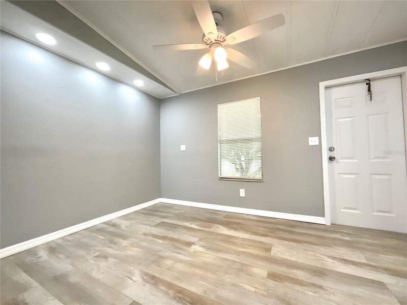 2 bedroom Manufactured Home at 2612 McDaniel Drive, Broadmoor, Kissimmee — photo 5