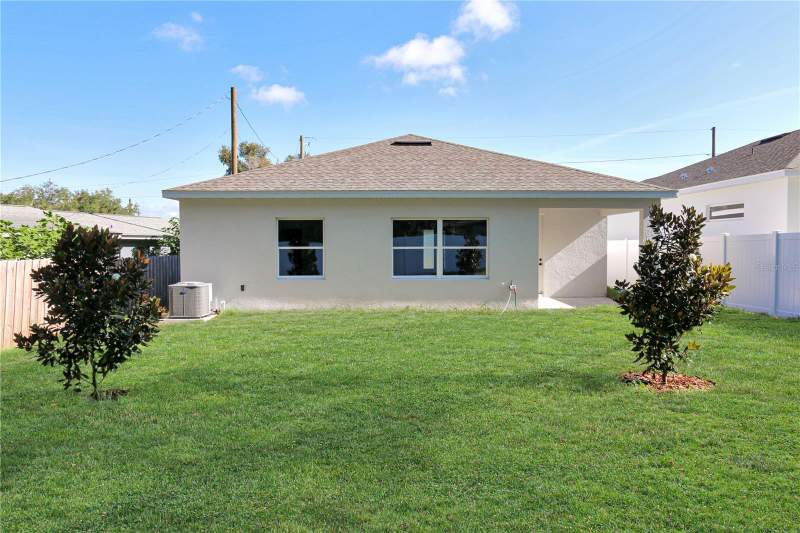 3 bedroom Single Family Residence at 226 W HERRICK AVENUE, N/A, EUSTIS — photo 3