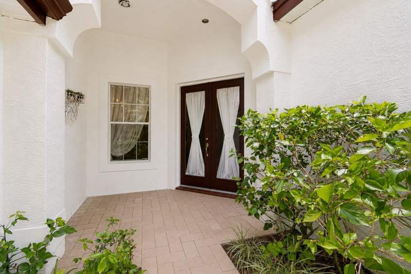 5 bedroom Single Family Residence at 10502 Castleford Way, Westchase Sec 370, Tampa — photo 3