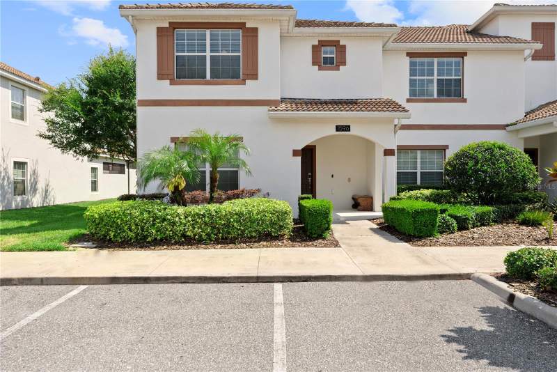 5 bedroom Townhouse at 1596 Moon Valley Drive, Stoneybrook South Ph I-1 & J-1, Davenport — photo 3
