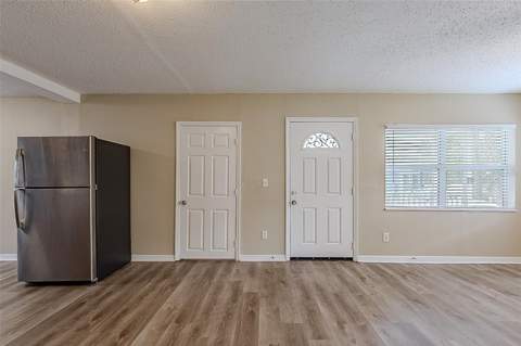3408 Phillips Street, Tampa FL - photo 8 of 24
