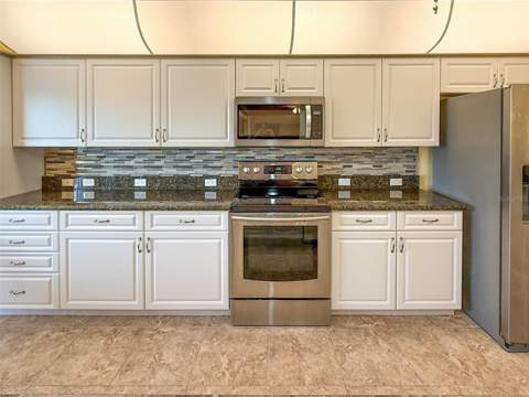 8533 Coral Creek Loop, Hudson FL - photo 10 of 64