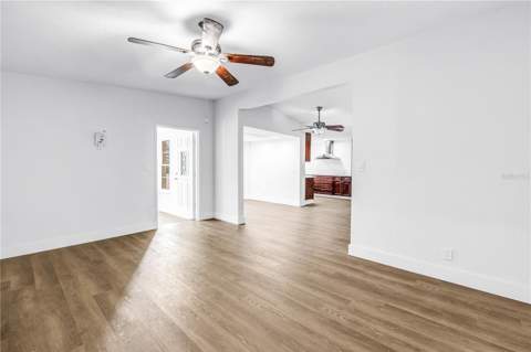 110 NE Monroe Circle #1, St Petersburg FL - photo 7 of 64
