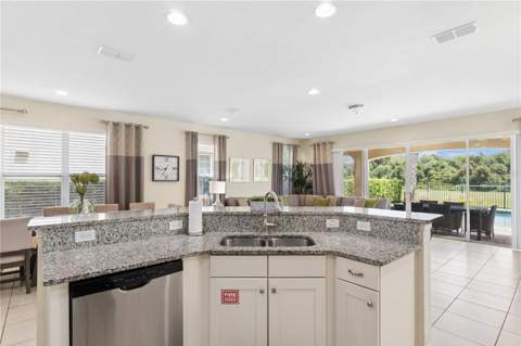 785 Desert Mountain Court, Kissimmee FL - photo 10 of 68