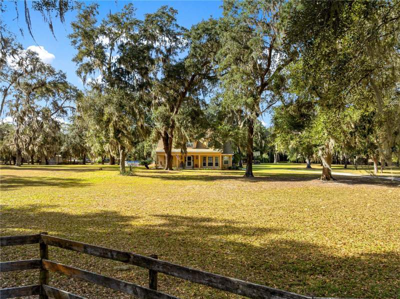 3 bedroom Single Family Residence at 13850 NE 47th Avenue, Meadowbrook Ranches, Anthony — photo 4