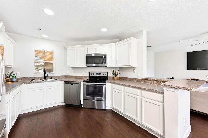 3 bedroom Townhouse at 13765 Golden Russet Drive, Orchard A1-A26 B1 B2 C D1-D4, Winter Garden — photo 4