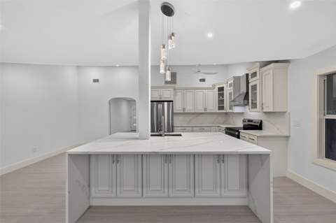 870 Narcissus Avenue, Clearwater Beach FL - photo 24 of 54