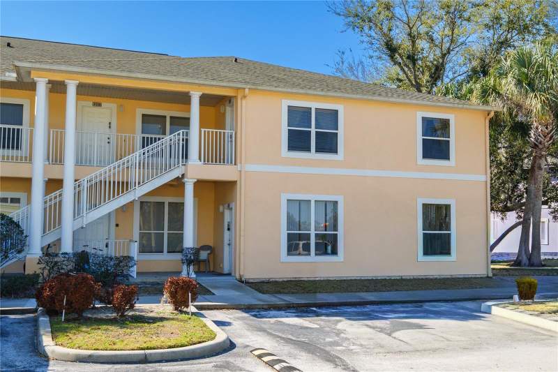 4 bedroom Condominium at 3125 SUN LAKE COURT #B, SUN LAKE CONDO, KISSIMMEE — photo 1