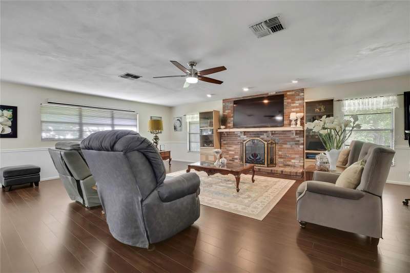 3 bedroom Single Family Residence at 8150 Tranquil Drive, Spring Hill, Spring Hill — photo 4