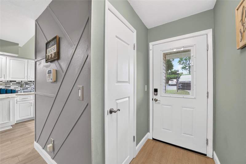2 bedroom Condominium at 11001 SE Sunset Harbor Road #E36, Loch Harbour Village, Summerfield — photo 5