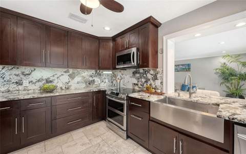 121 Holly Avenue, Sarasota FL - photo 19 of 41