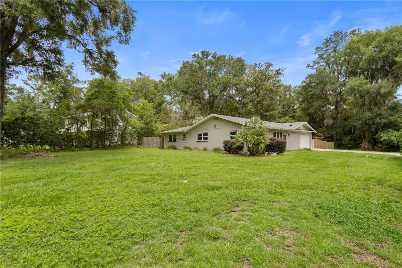 4 bedroom Single Family Residence at 805 NW 40th Terrace, Westmoreland Estate Add 2, Gainesville — photo 4
