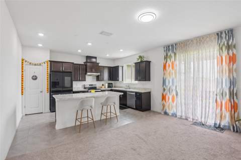 9963 Sunrise View Court, Seffner FL - photo 10 of 56