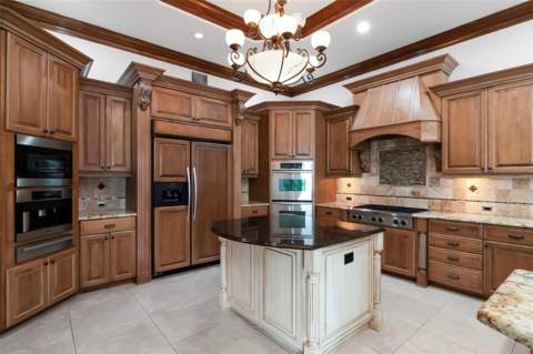 5211 W Neptune Way, Tampa FL - photo 16 of 72