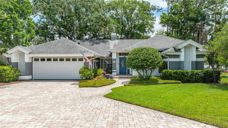 Estate Homes At Bradford Cove