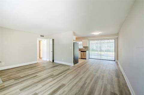 5210 Grandview Drive, Orlando FL - photo 7 of 39