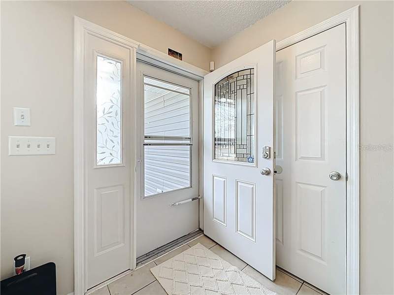3 bedroom Single Family Residence at 421 W Blueflax Court, Beverly Hills, Beverly Hills — photo 4