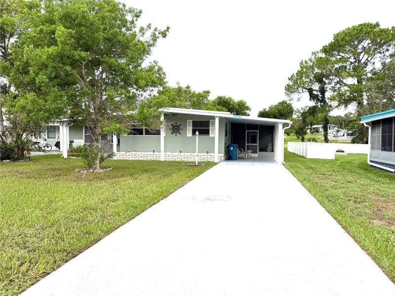 2 bedroom Manufactured Home at 7391 Harlow Street, High Point Mh Sub, Brooksville — photo 2