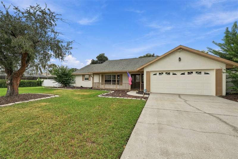 4 bedroom Single Family Residence at 4534 Mohican Trail, Buckhorn Hills Unit 3, Valrico — photo 4