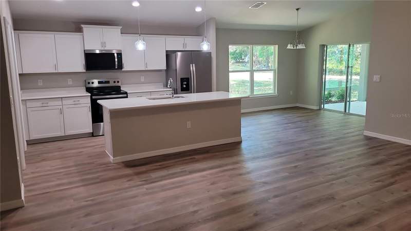 3 bedroom Single Family Residence at 19447 SW 98th Place Road, Rainbow Spgs 5th Rep, Dunnellon — photo 4