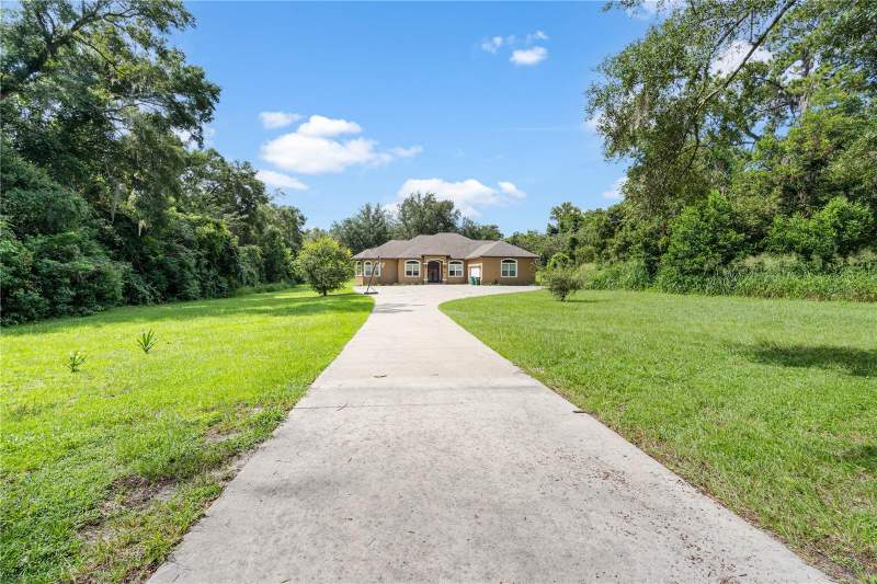 3 bedroom Single Family Residence at 16635 SW 139th Avenue, Archer, Archer — photo 4