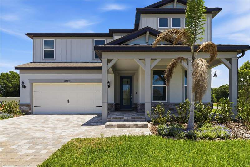 4 bedroom Single Family Residence at 13824 Sunlight Meadow Drive, Spencer Glen North, Riverview — photo 2