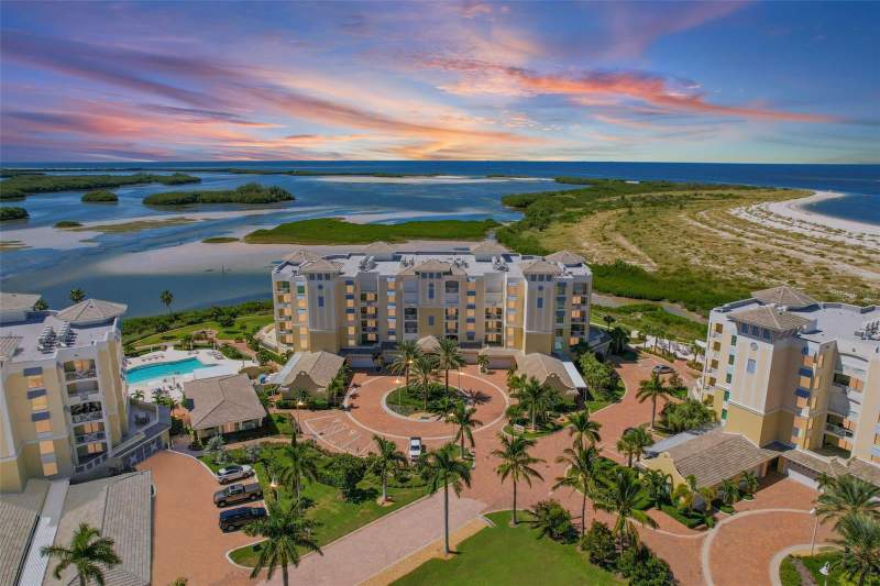 3 bedroom Condominium at 795 Collany Road #304, Sunset Pointe At Collany Key III Condo, St Petersburg — photo 4