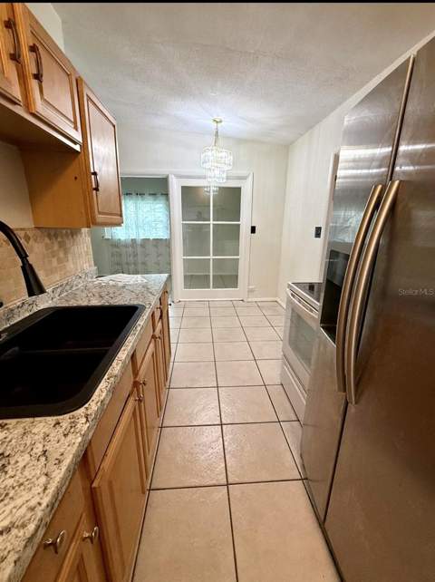 6021 Yucatan Drive, Orlando FL - photo 9 of 20