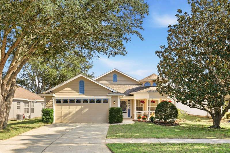 Tavares Oak Haven