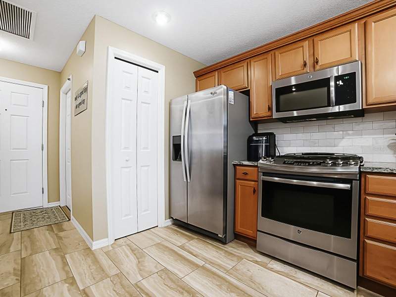2 bedroom Single Family Residence at 1530 Barnwell Place, Villages Of Sumter Sullivan Villas, The Villages — photo 3