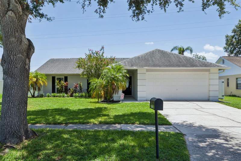 16117 PEBBLEBROOK DRIVE home for sale in Country Place