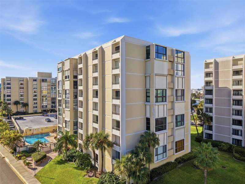 2 bedroom Condominium at 830 S Gulfview Boulevard #604, Clearwater Point, Clearwater Beach — photo 2