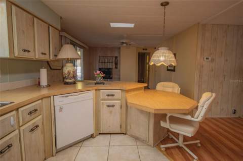 9141 Salisbury Drive, Brooksville FL - photo 18 of 56