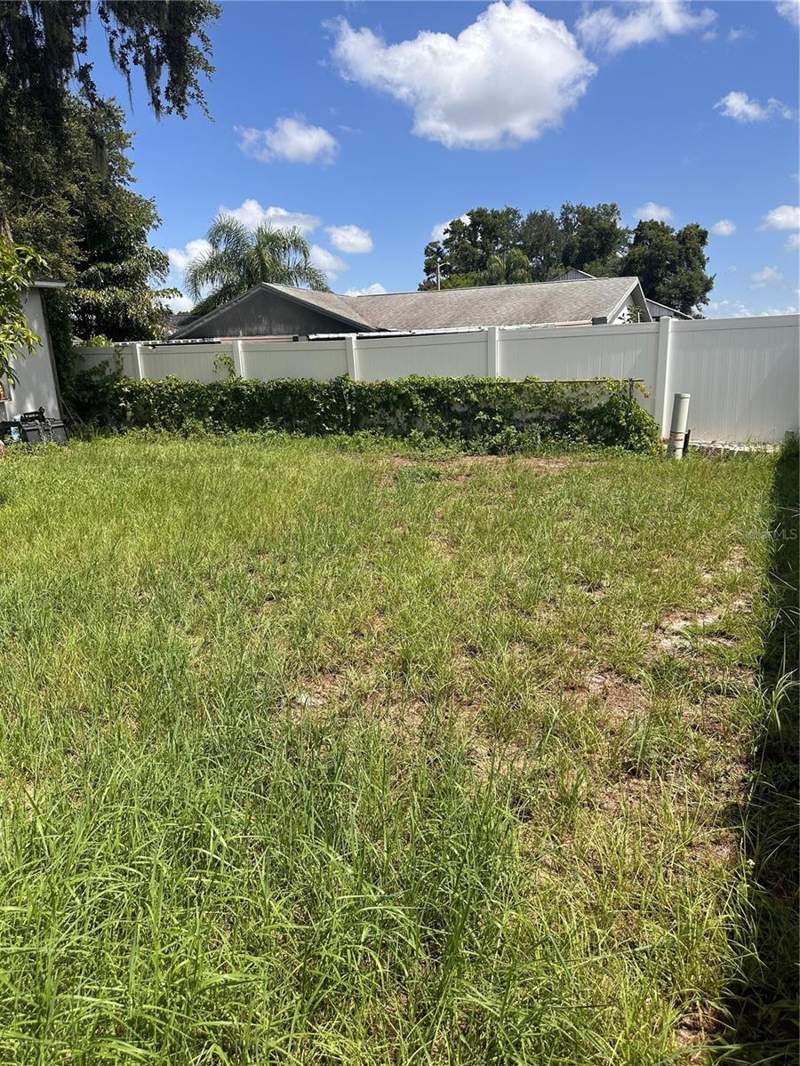 4 bedroom Single Family Residence at 8848 Oak Circle, Townn Country Park Unit 54, Tampa — photo 3