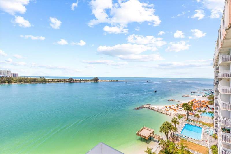 2 bedroom Condo - Hotel at 691 S Gulfview Boulevard #815, Enchantment Clearwater Beach Hotel Condominium, Clearwater Beach — photo 2