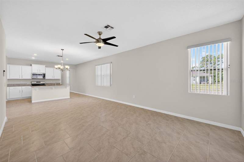 3 bedroom Single Family Residence at 17386 Blazing Star Circle, Palms At Serenoa, Clermont — photo 4