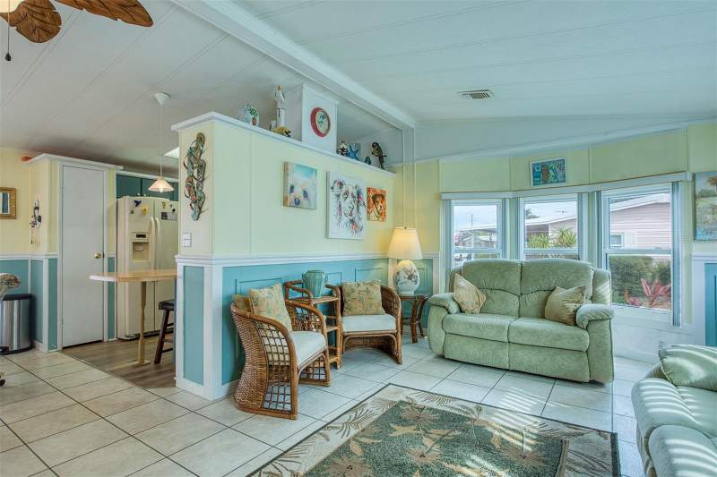 2 bedroom Manufactured Home at 83 Pelican Drive, Gull-Aire Village, Oldsmar — photo 5