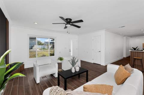 8317 Boxwood Drive, Tampa FL - photo 11 of 37