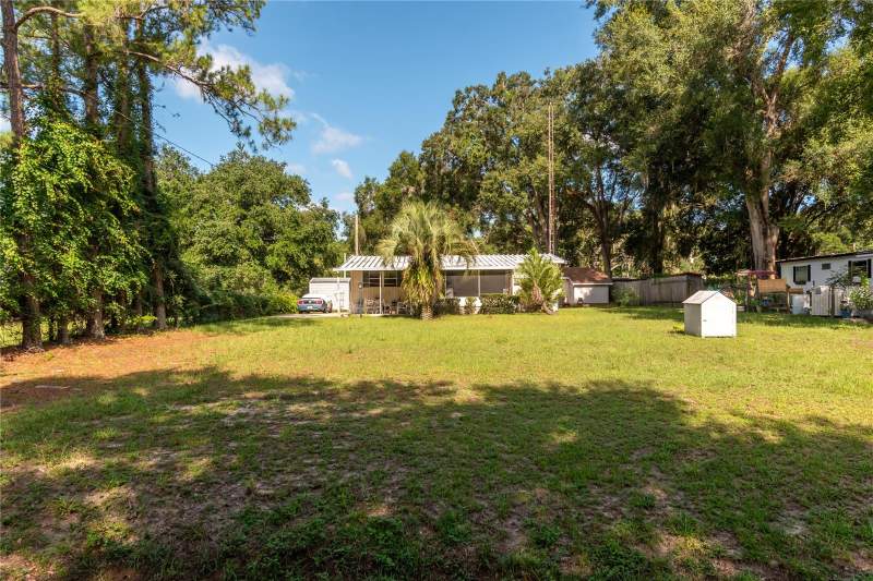 3 bedroom Mobile Home at 5888 SE 164th Avenue, Woods & Lakes, Ocklawaha — photo 3
