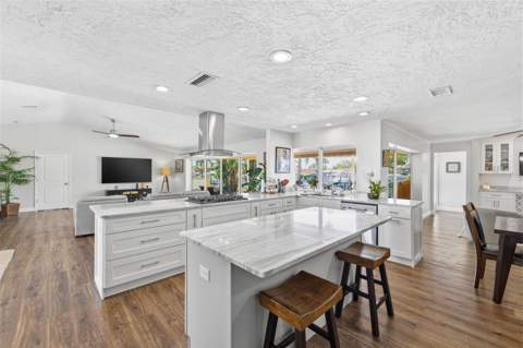 1997 Hawaii Avenue, St Petersburg FL - photo 15 of 60