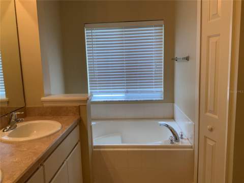 5475 Bounty Circle, Tavares FL - photo 19 of 33