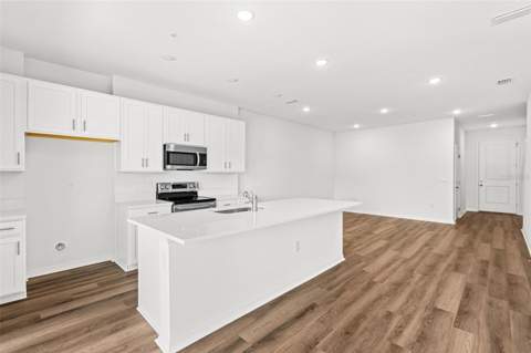 4941 Winding River Road, Orlando FL - photo 8 of 25