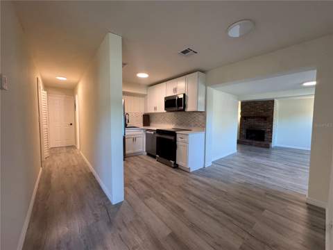 7224 Valiant Court, Orlando FL - photo 8 of 30