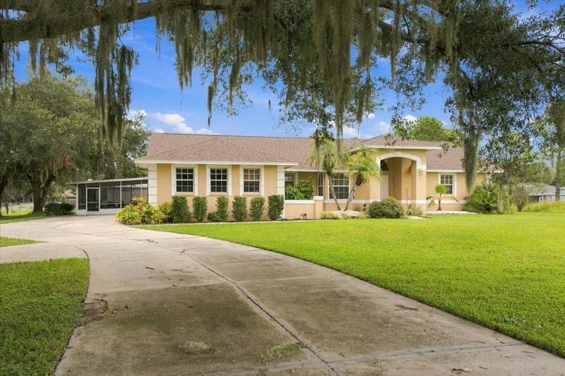 4 bedroom Single Family Residence at 4437 Flintlock Loop, Itchepackesassa Creek, Lakeland — photo 3