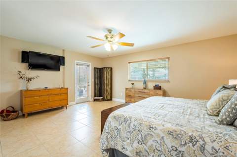 541 Crystal Drive, Madeira Beach FL - photo 22 of 38